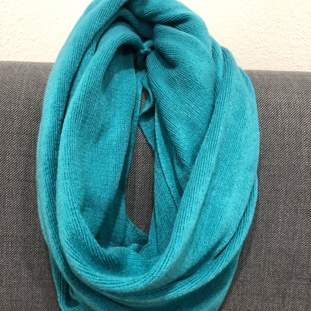 3/$20 - Teal Infinity Scarf